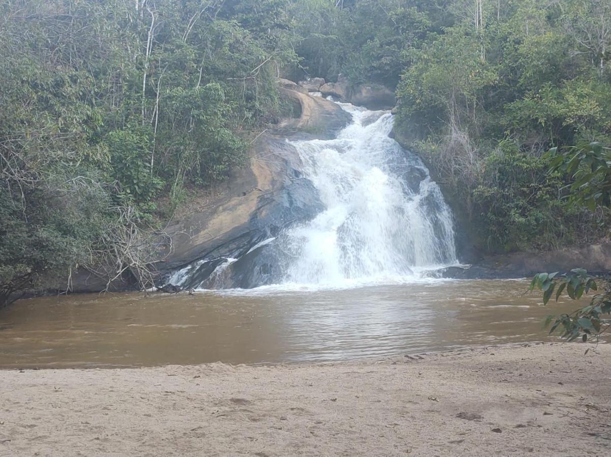 Casa De Campo Banheira, Lareira E Cachoeira Công viên tiểu bang Pedra Azul Ngoại thất bức ảnh