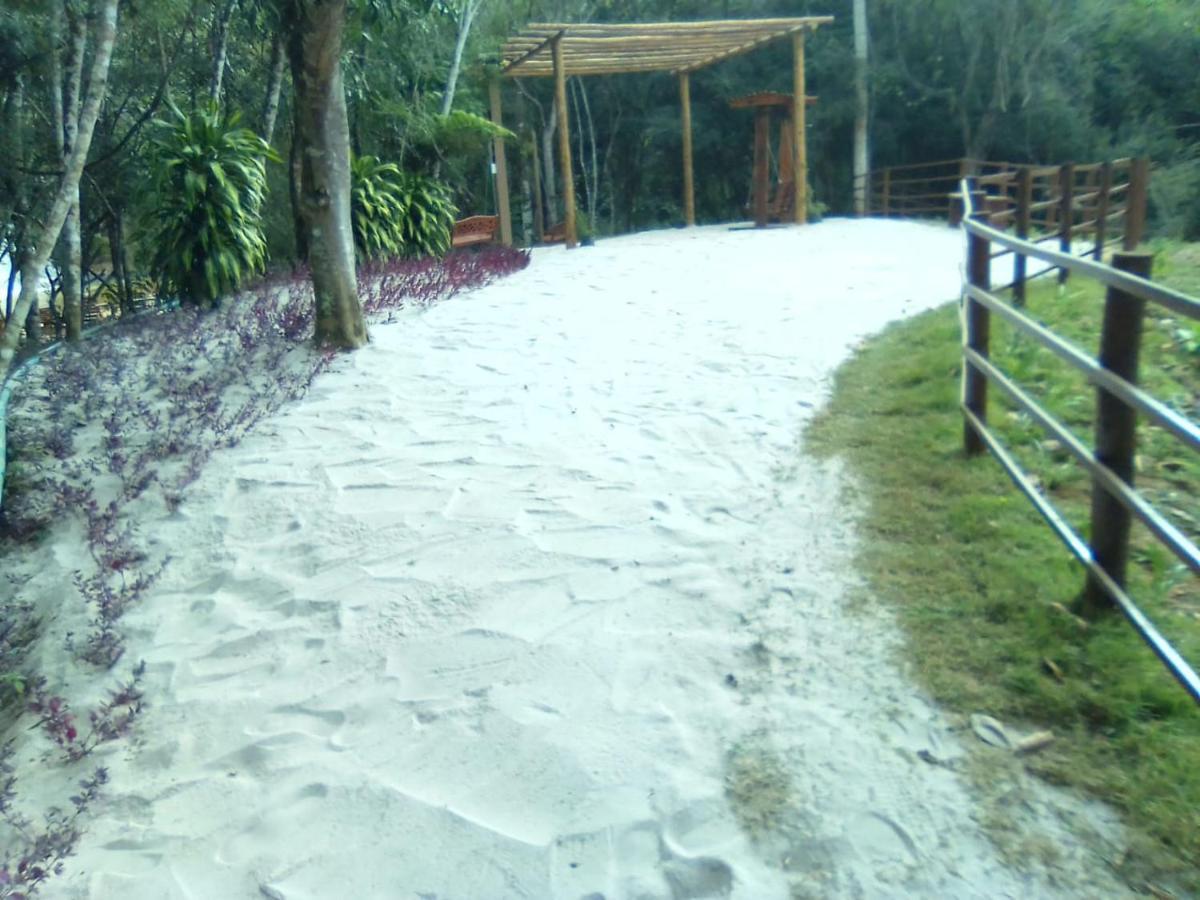Casa De Campo Banheira, Lareira E Cachoeira Công viên tiểu bang Pedra Azul Ngoại thất bức ảnh