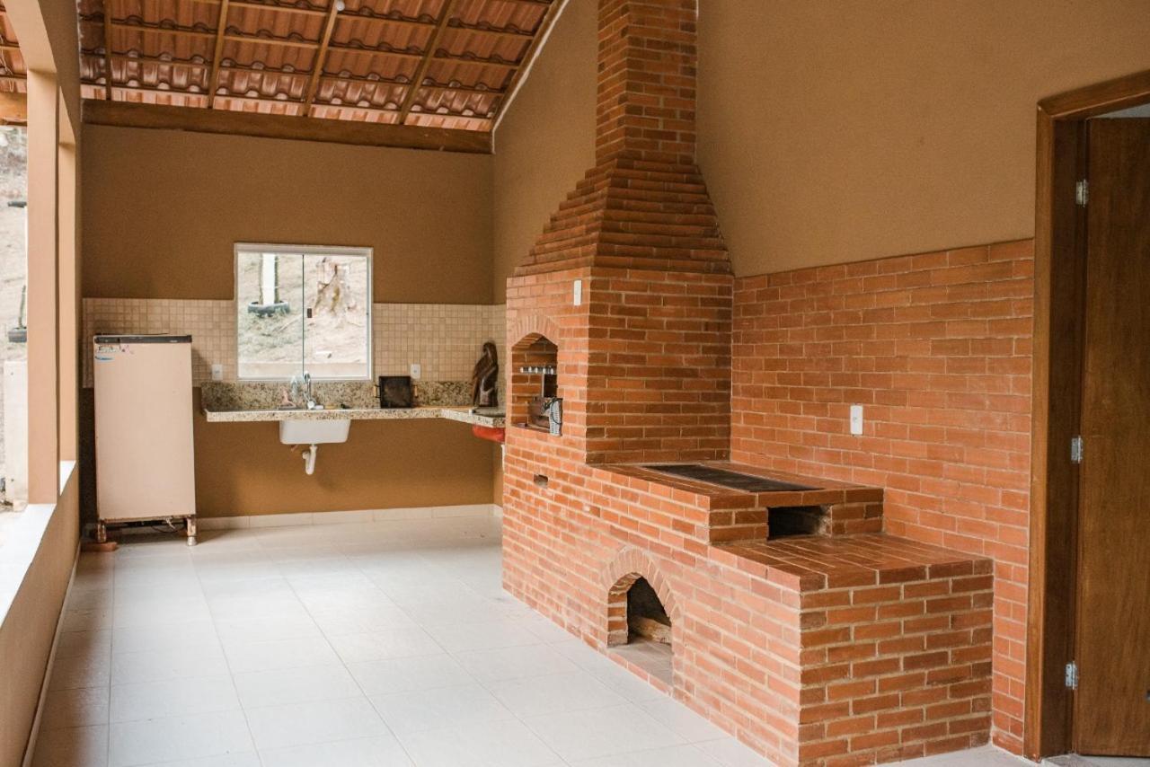 Casa De Campo Banheira, Lareira E Cachoeira Công viên tiểu bang Pedra Azul Ngoại thất bức ảnh