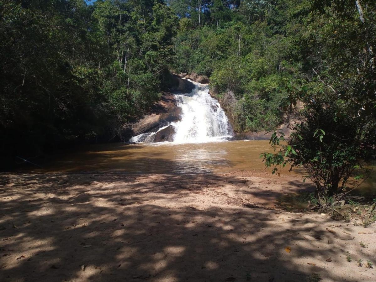 Casa De Campo Banheira, Lareira E Cachoeira Công viên tiểu bang Pedra Azul Ngoại thất bức ảnh